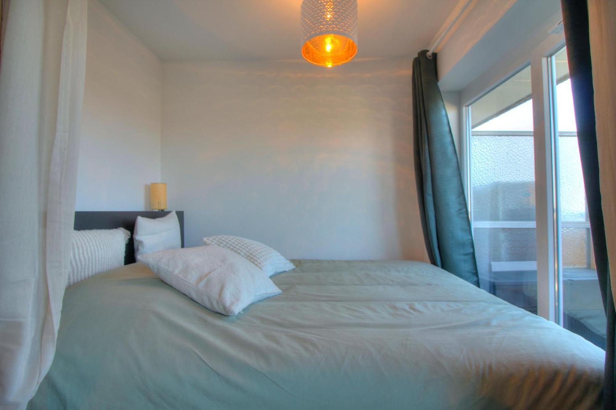Studio Avec Vue Panoramique Et Parking Gratuit บรัสเซลส์ ภายนอก รูปภาพ